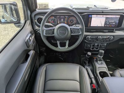 2026 Jeep Wrangler - Photo 16