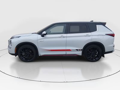 2024 Mitsubishi Outlander Plug-In Hybrid — interior view