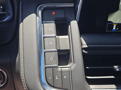 2023 GMC Yukon - Photo 29