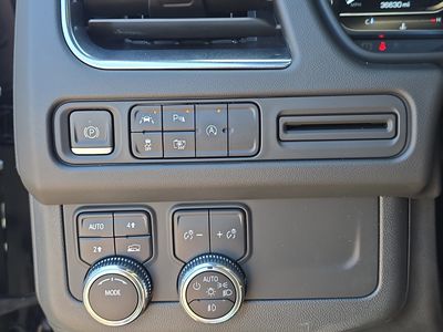 2023 GMC Yukon - Photo 31