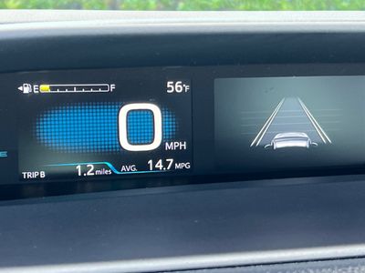 2017 Toyota Prius Prime - Photo 28