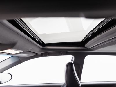 2017 Toyota Camry - Photo 5