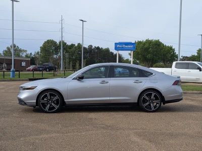 2025 Honda Accord Hybrid - Photo 2