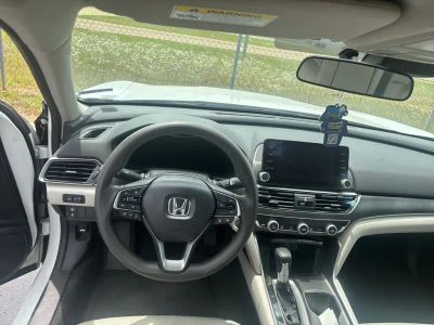 2021 Honda Accord - Photo 4