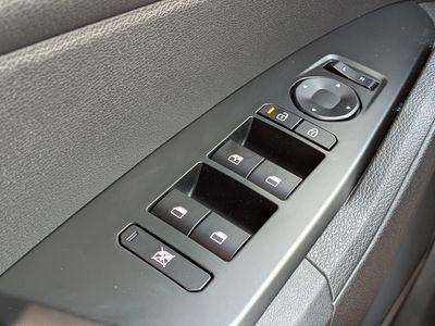2026 Kia Sportage Hybrid — photo 25 view