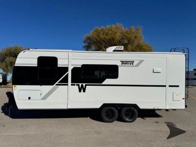 2026 Winnebago Thrive - Photo 11
