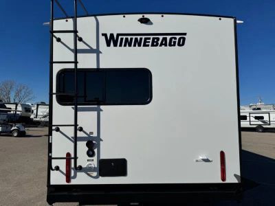 2026 Winnebago Thrive - Photo 7