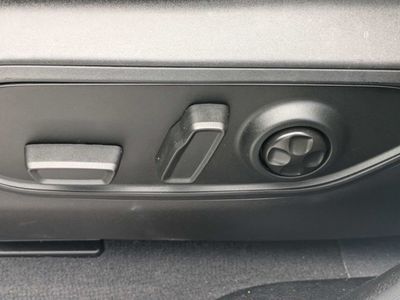 2023 Jeep Grand Cherokee - Photo 21