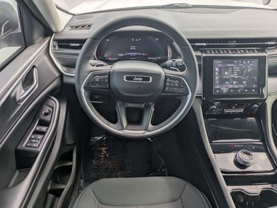 2023 Jeep Grand Cherokee - Photo 13