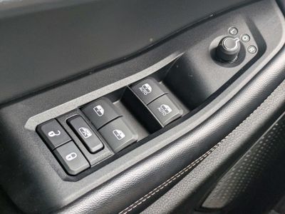 2023 Jeep Grand Cherokee - Photo 24