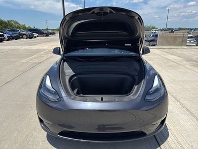 2024 Tesla Model Y - Photo 9