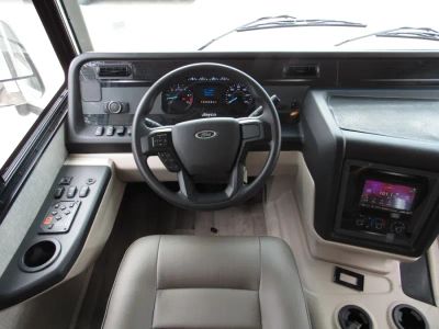 2023 Jayco PRECEPT - Photo 2