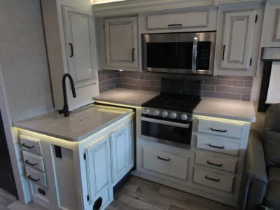 2023 Jayco PRECEPT - Photo 8