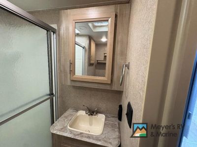 2019 Coachmen RV Catalina Destination Series - Photo 36