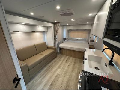 2026 Winnebago Thrive - Photo 10