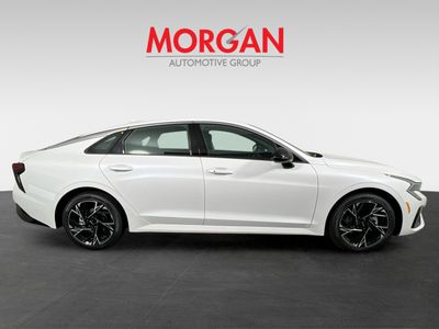2026 Kia K5 - Photo 2
