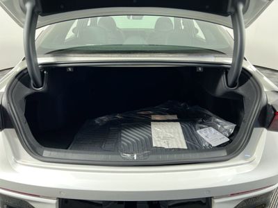 2026 Kia K5 - Photo 34