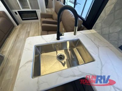 2025 Forest River RV Wildwood Heritage Glen Hyper-Lyte - Photo 20