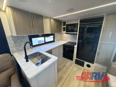2025 Forest River RV Wildwood Heritage Glen Hyper-Lyte - Photo 19