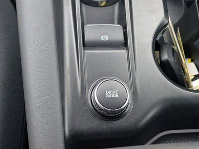 2025 Ford Explorer - Photo 28