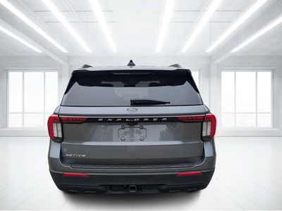 2025 Ford Explorer - Photo 4