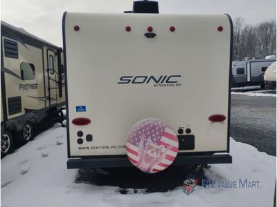 2018 Venture RV Sonic - Photo 8