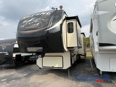 2015 Keystone RV Alpine - Photo 2