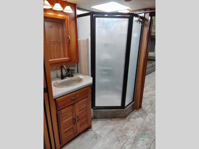 2005 Coachmen RV Sportscoach SRS - Photo 38