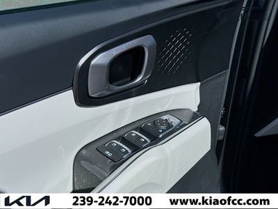 2026 Kia Sorento Hybrid — photo 23 view