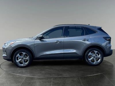 2025 Ford Escape — detail view
