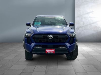 2024 Toyota Tacoma - Photo 2