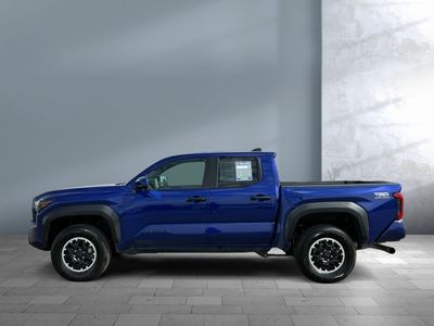 2024 Toyota Tacoma - Photo 3