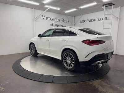 2026 Mercedes-Benz GLE — detail view