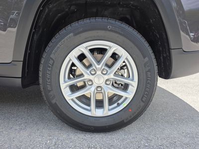 2026 Jeep Grand Cherokee - Photo 6
