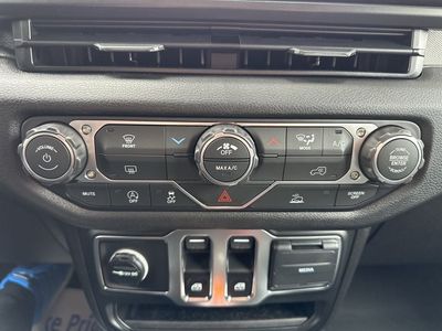 2026 Jeep Wrangler — photo 14 view