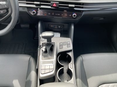 2026 Kia Sportage - Photo 13