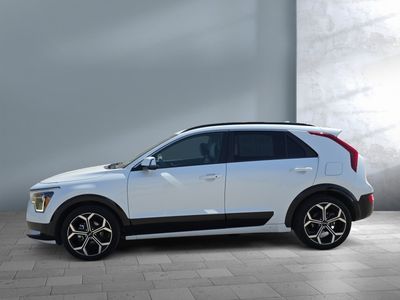 2023 Kia Niro — rear three-quarter view