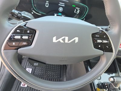 2023 Kia Niro — photo 19 view