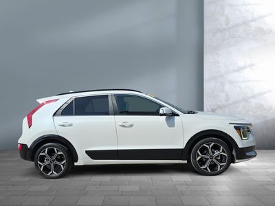 2023 Kia Niro — photo 7 view
