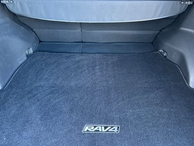 2023 Toyota RAV4 - Photo 16