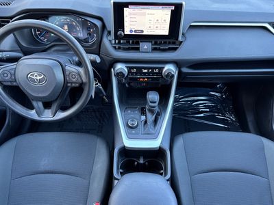 2023 Toyota RAV4 - Photo 3