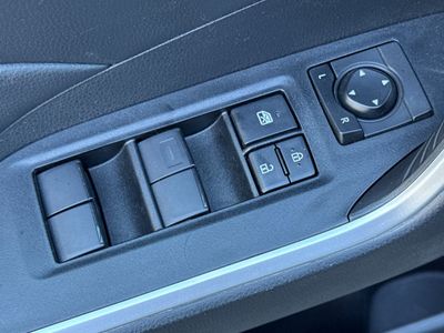 2023 Toyota RAV4 - Photo 13