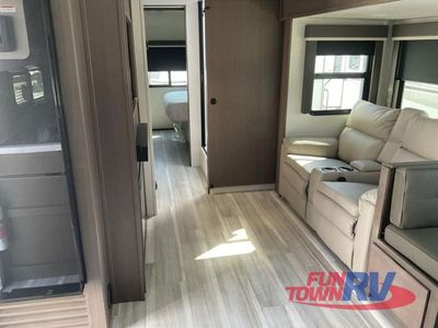 2026 Keystone RV Cougar Half-Ton — photo 19 view