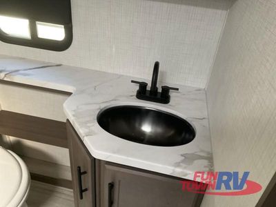 2026 Keystone RV Cougar Half-Ton — photo 34 view
