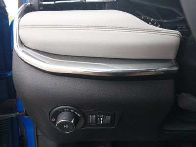 2023 Jeep Compass - Photo 12