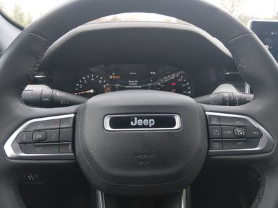 2023 Jeep Compass - Photo 13