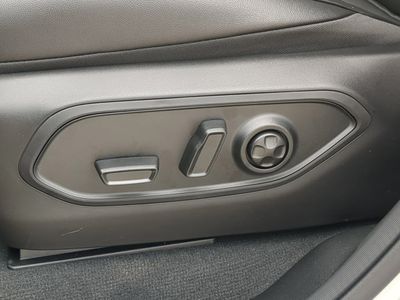 2026 Jeep Grand Cherokee - Photo 23