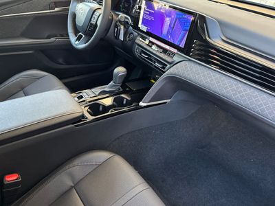 2026 Toyota Camry — photo 16 view