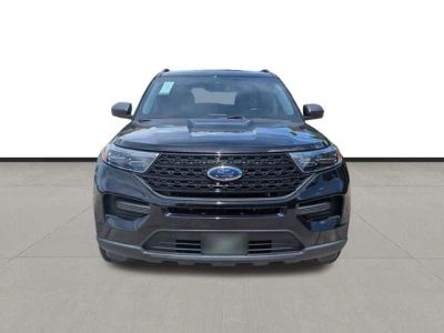 2022 Ford Explorer — side profile view