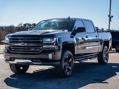 2017 Chevrolet Silverado 1500 - Photo 2